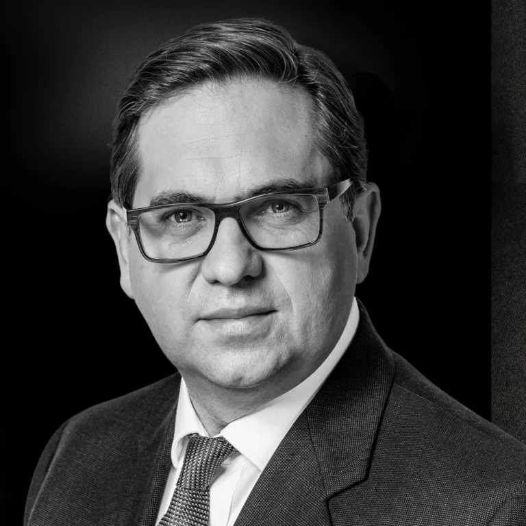 Dr. Christian W. Konrad